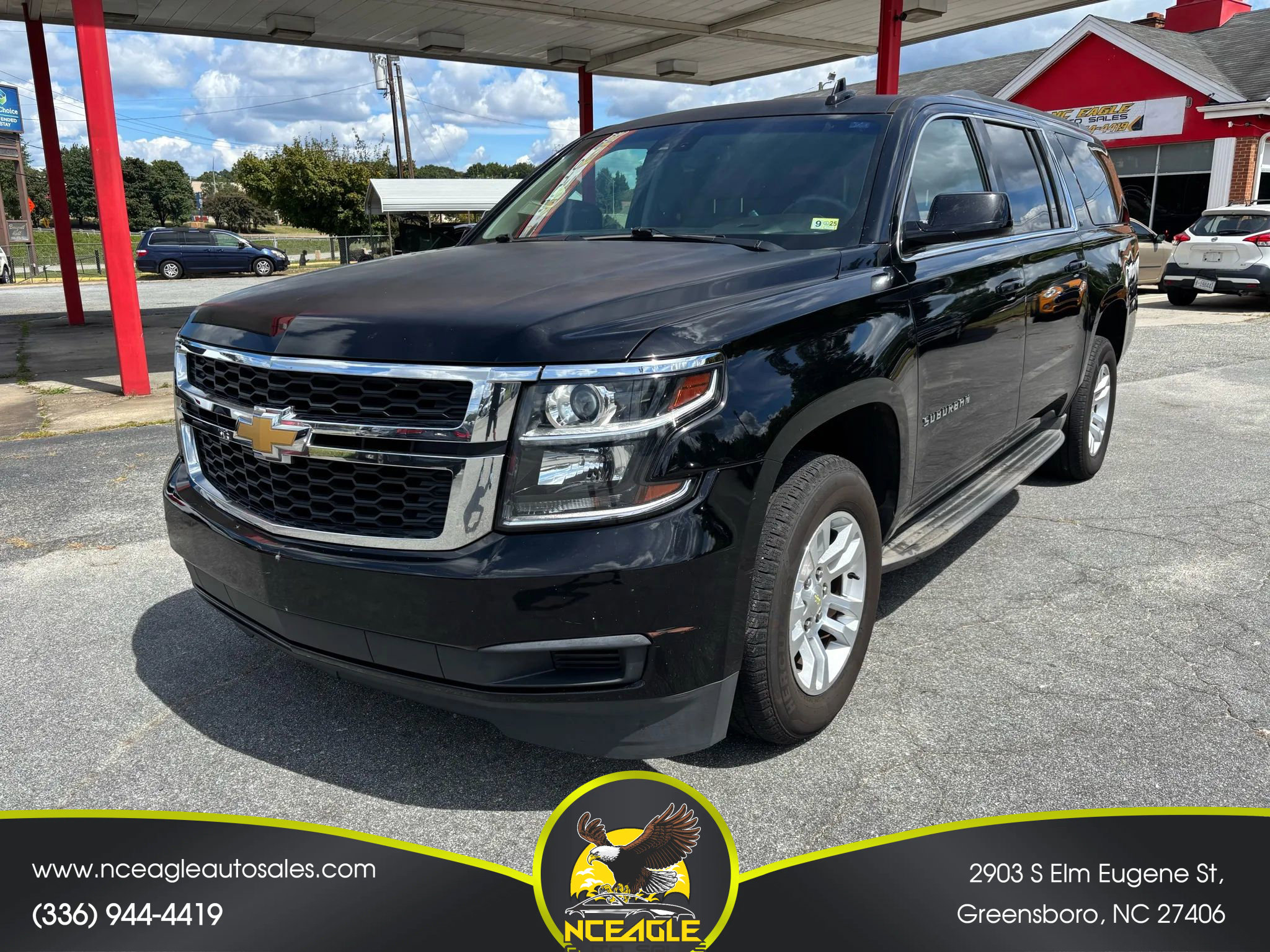 Used 2015 Chevrolet Suburban LT image 2