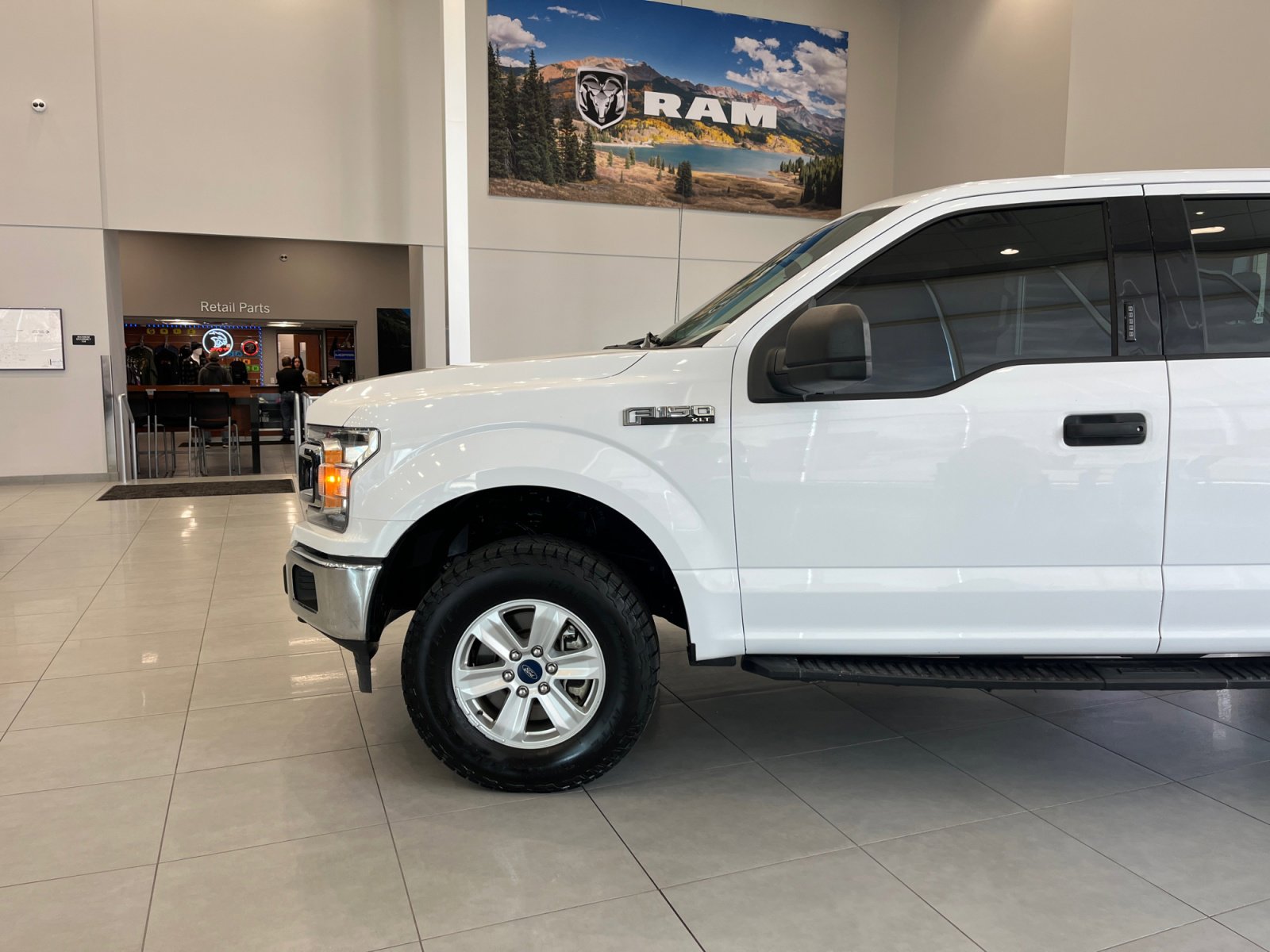 Used 2020 Ford F150 XLT image 9