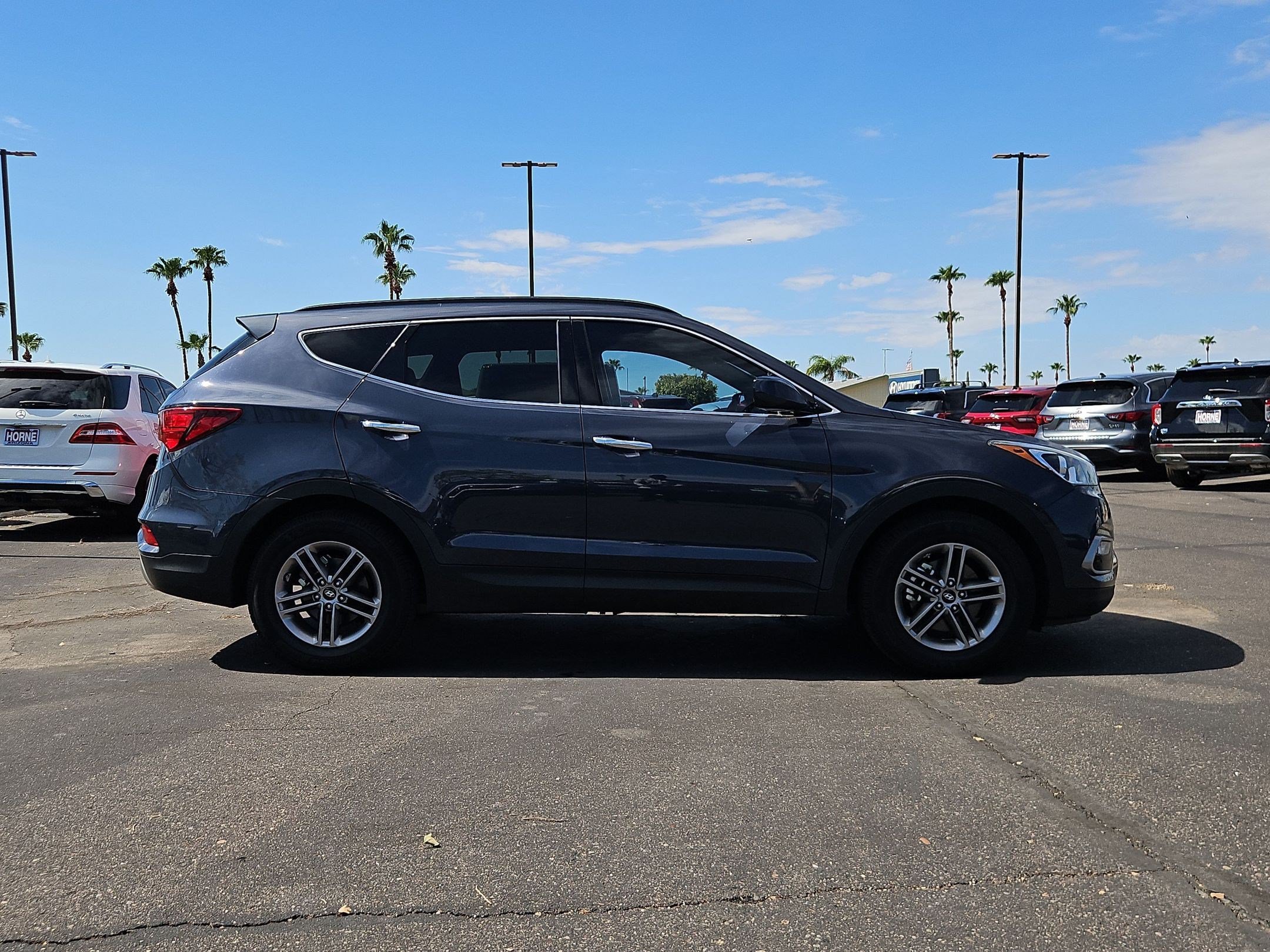 Used 2017 Hyundai Santa Fe Sport FWD image 4
