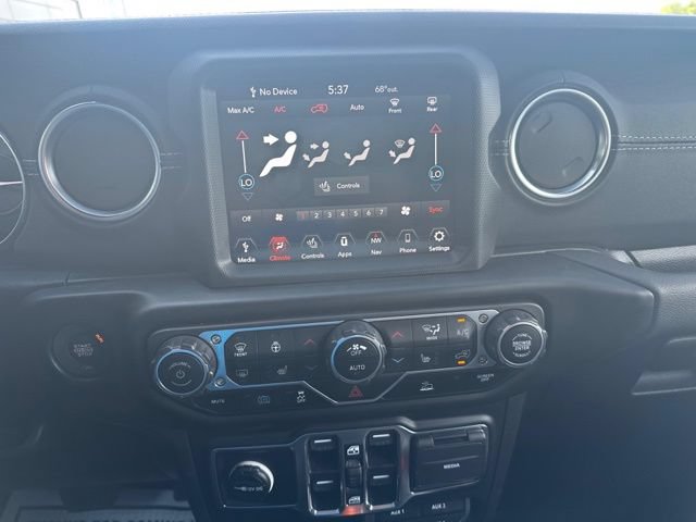Used 2023 Jeep Wrangler Unlimited Sahara w/ Cold Weather Group AWD/4WD image 14
