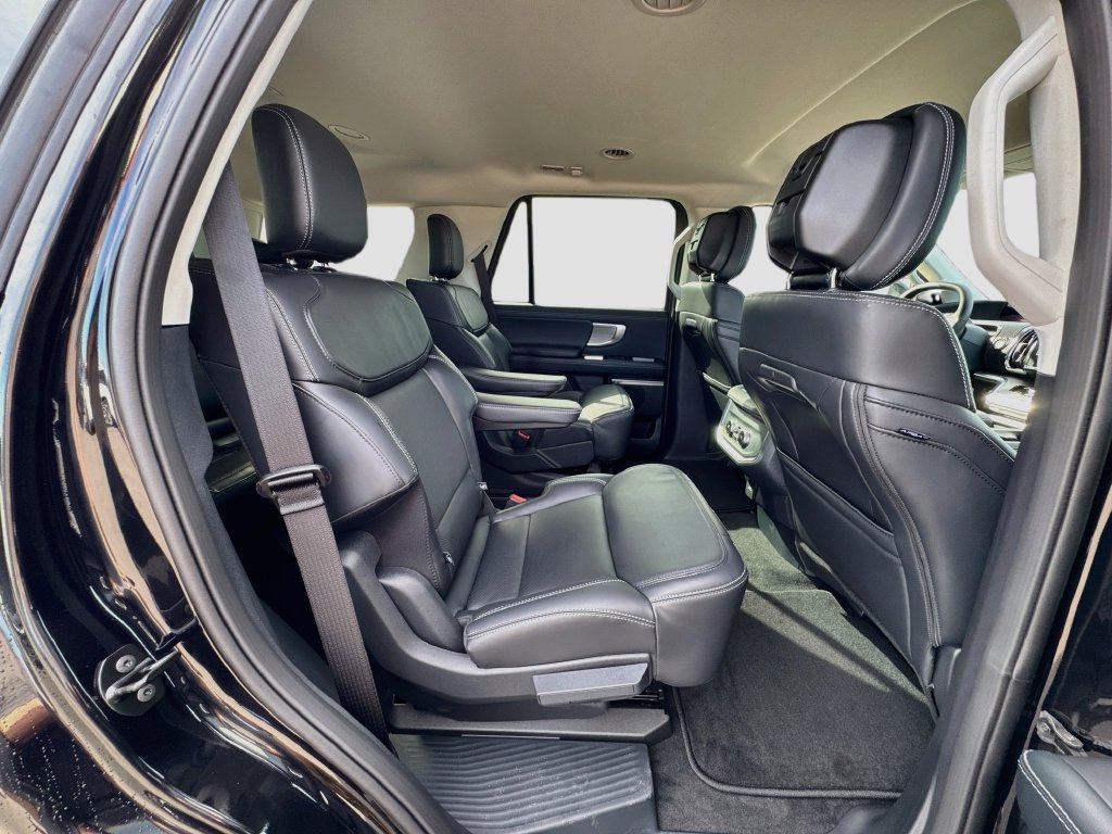 New 2027 Ford Expedition Platinum RWD image 29