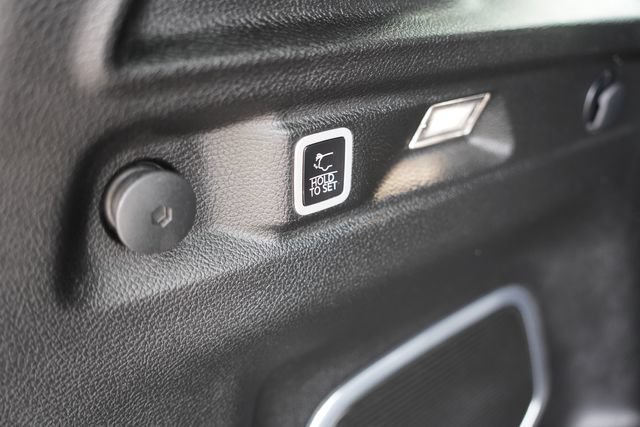 Certified 2024 Jeep Grand Cherokee L Limited w/ Black Appearance Package AWD/4WD image 22