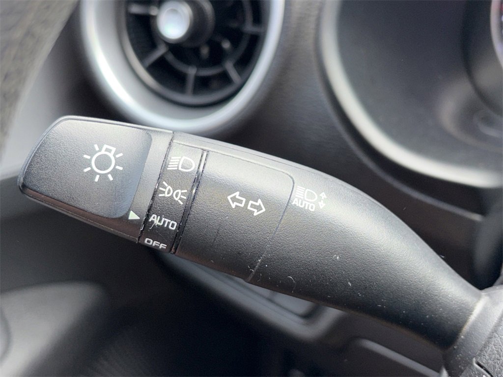 Used 2023 Kia Forte LXS w/ LXS Technology Package image 11