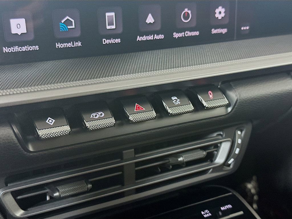 Certified 2024 Porsche 911 Carrera image 18