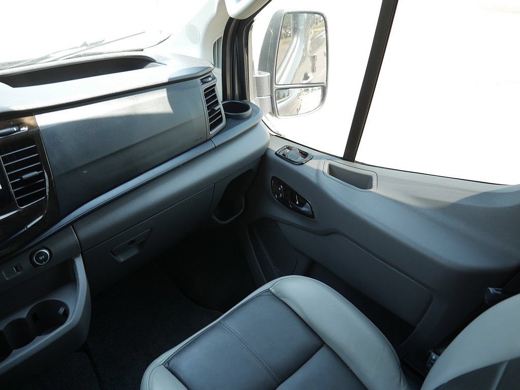 Used 2022 Ford Transit 150 Low Roof AWD image 23