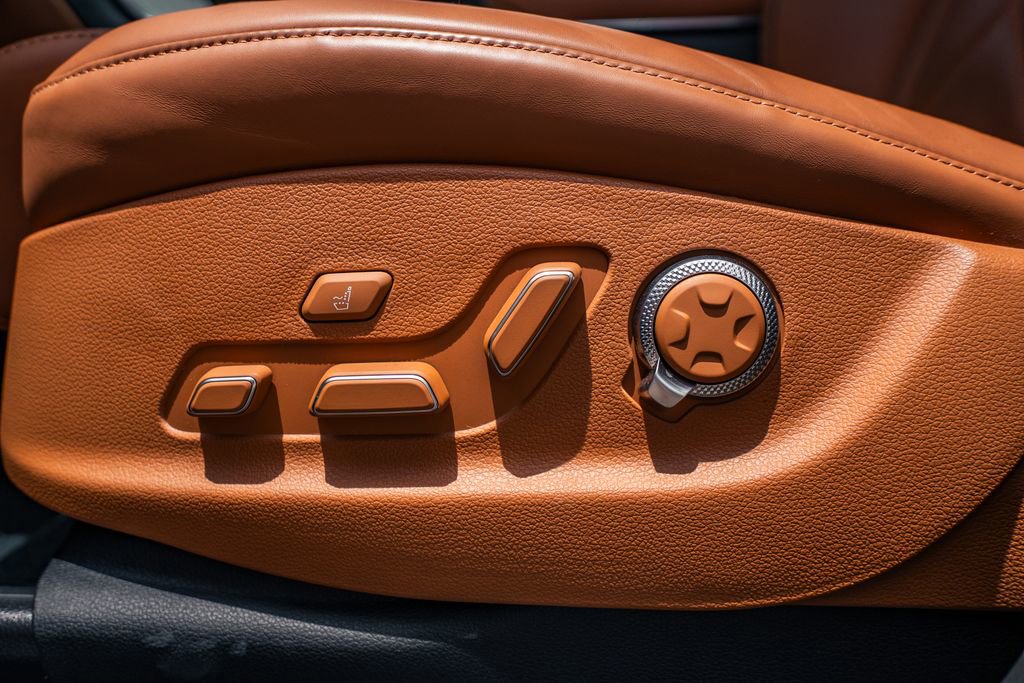 Used 2025 Genesis GV80 3.5T Prestige AWD/4WD image 20