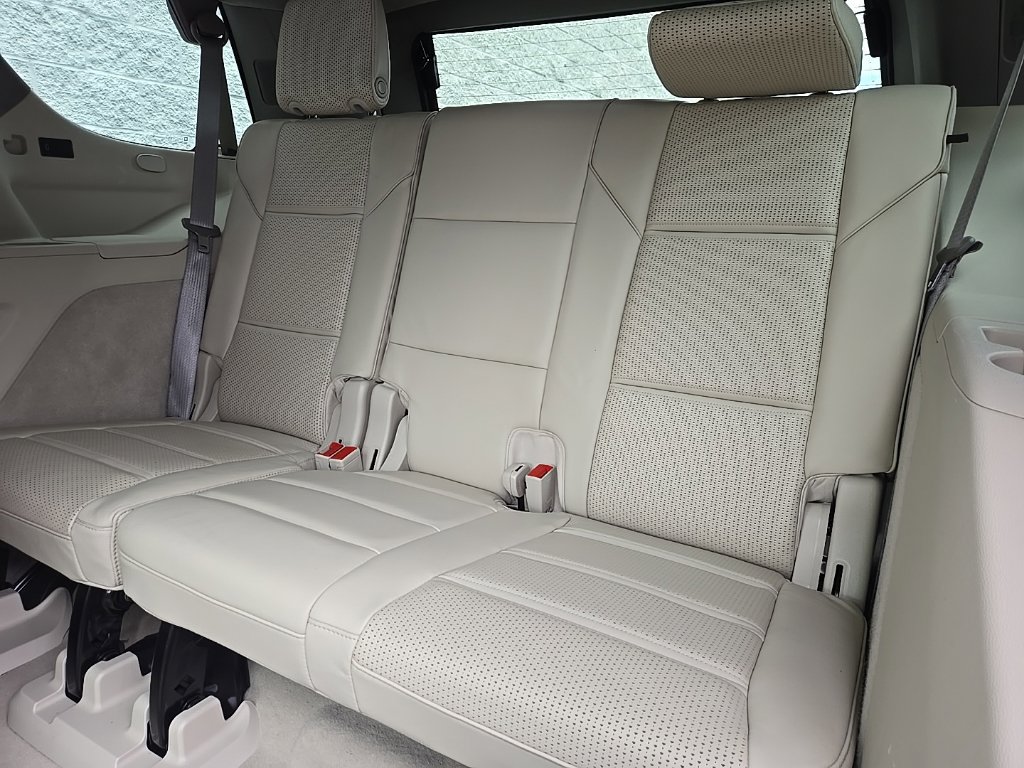 Certified 2024 Cadillac Escalade Sport Platinum w/ LPO, Floor Liner Package AWD/4WD image 20