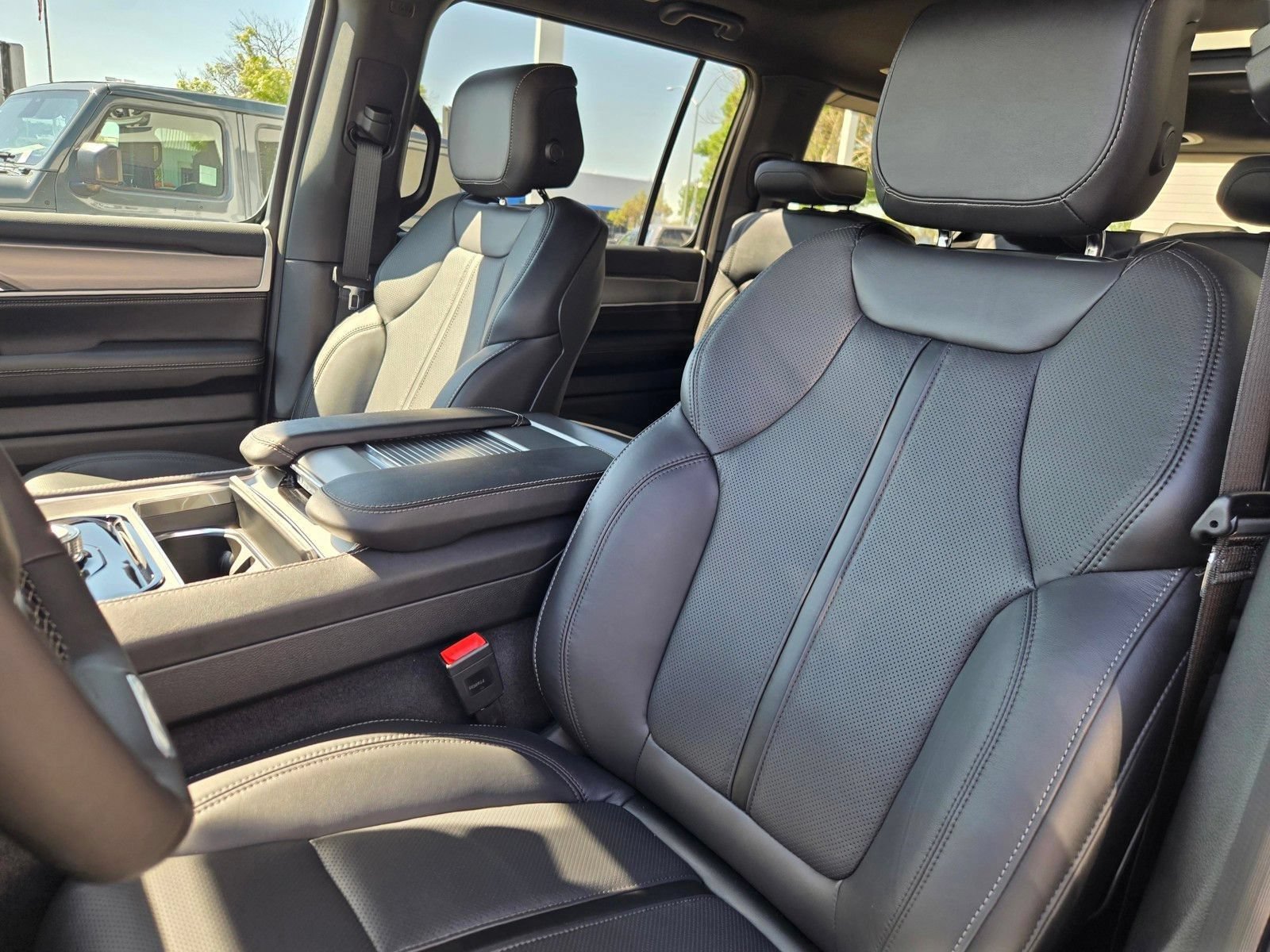 New 2026 Jeep Grand Wagoneer Limited w/ Premium Group II AWD/4WD image 10