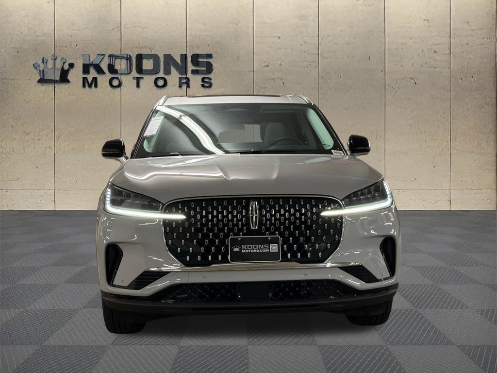 New 2027 Lincoln Aviator AWD image 3