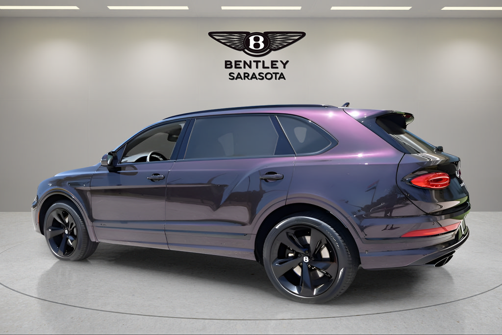 Used 2023 Bentley Bentayga Extended Wheelbase AWD/4WD image 3