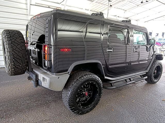 Used 2004 HUMMER H2 w/ Preferred Equipment Group AWD/4WD image 3