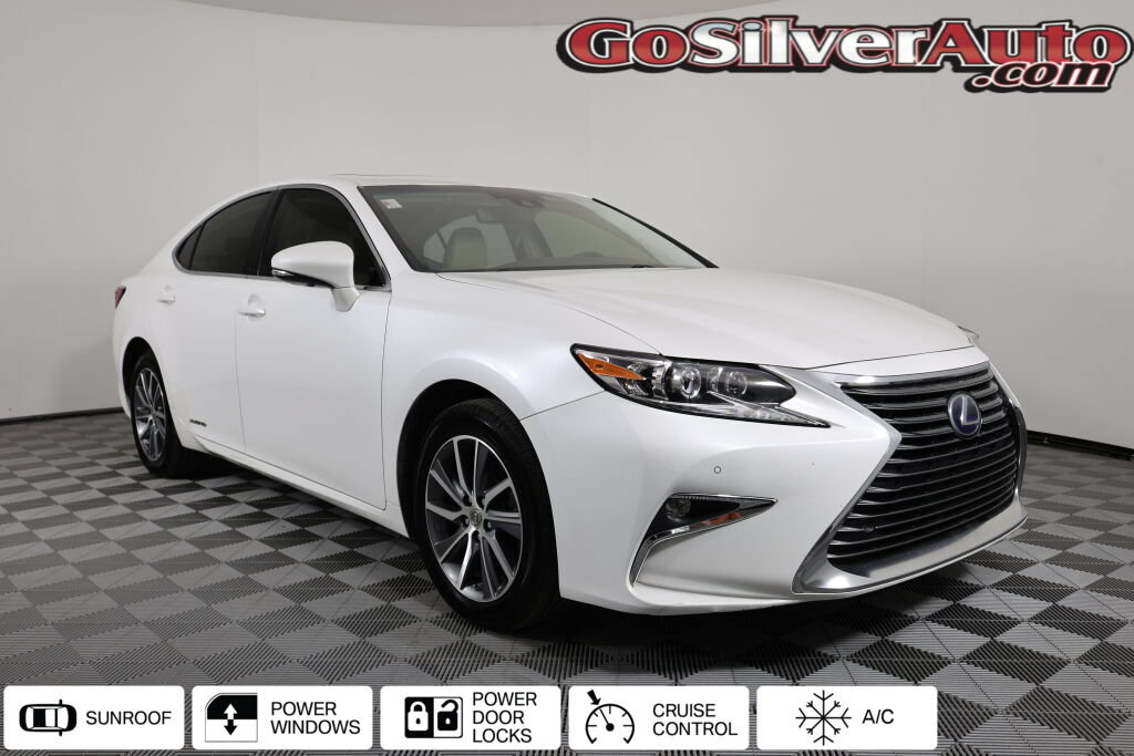 Used 2016 Lexus ES 300h w/ Luxury Package w/Wood Trim