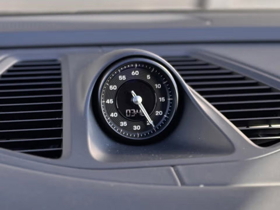 Certified 2025 Porsche Macan 4S Electric image 24