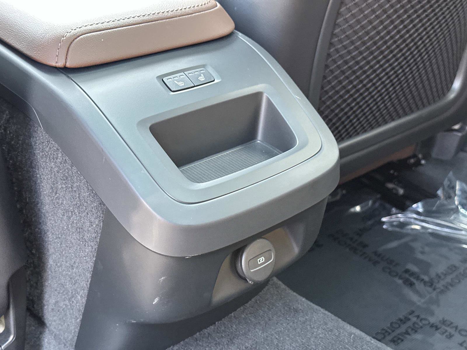 Certified 2026 Volvo V60 B5 Cross Country Plus w/ Climate Package image 22