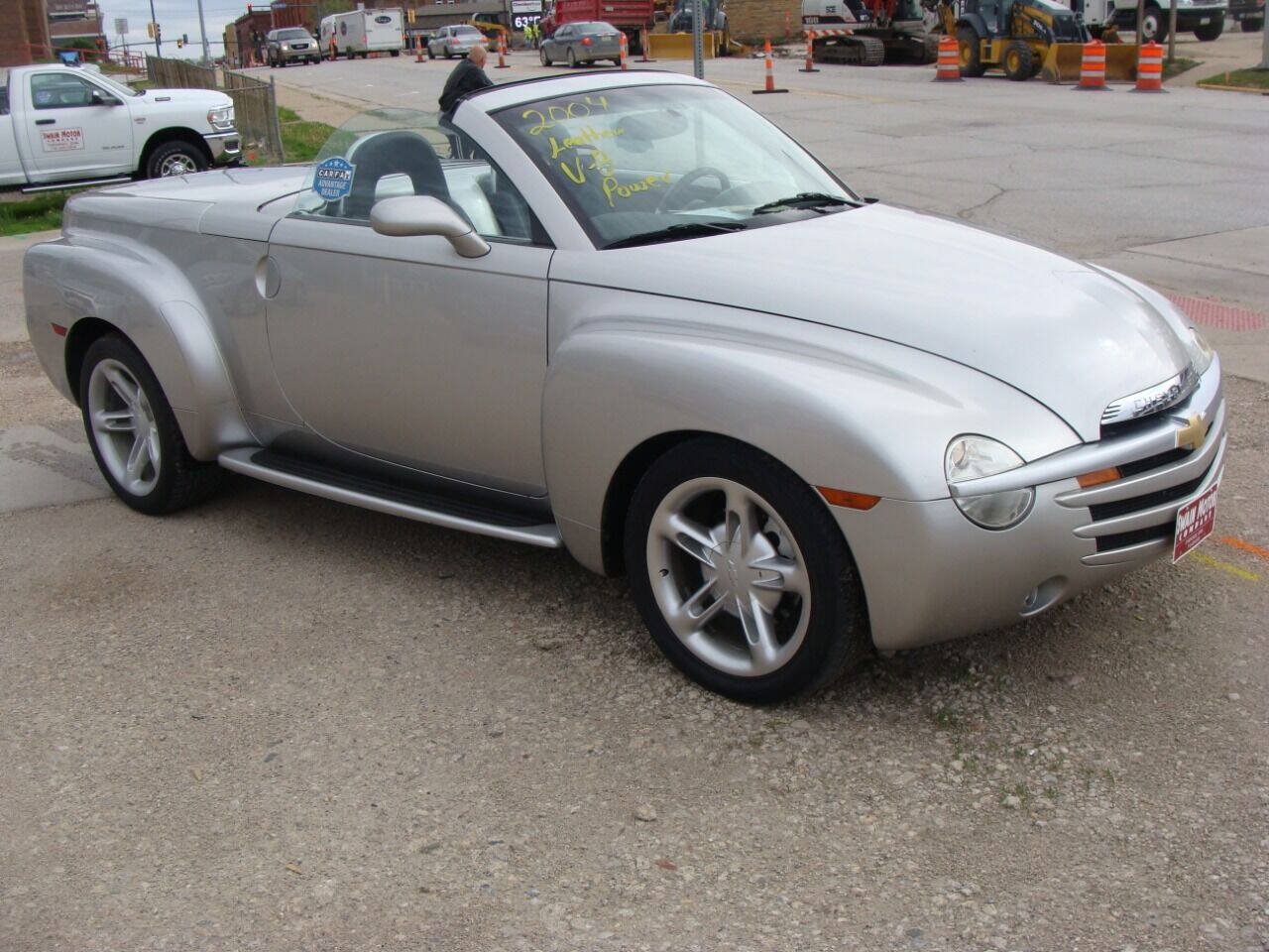 Used 2004 Chevrolet SSR w/ Preferred Equipment Group RWD image 20