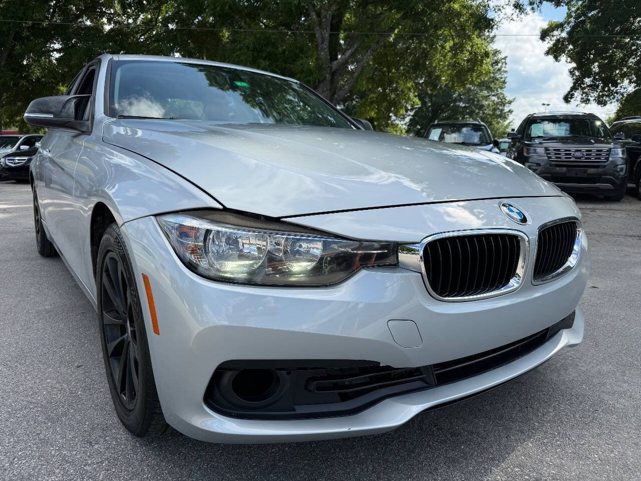 Used 2016 BMW 320i Sedan RWD image 3