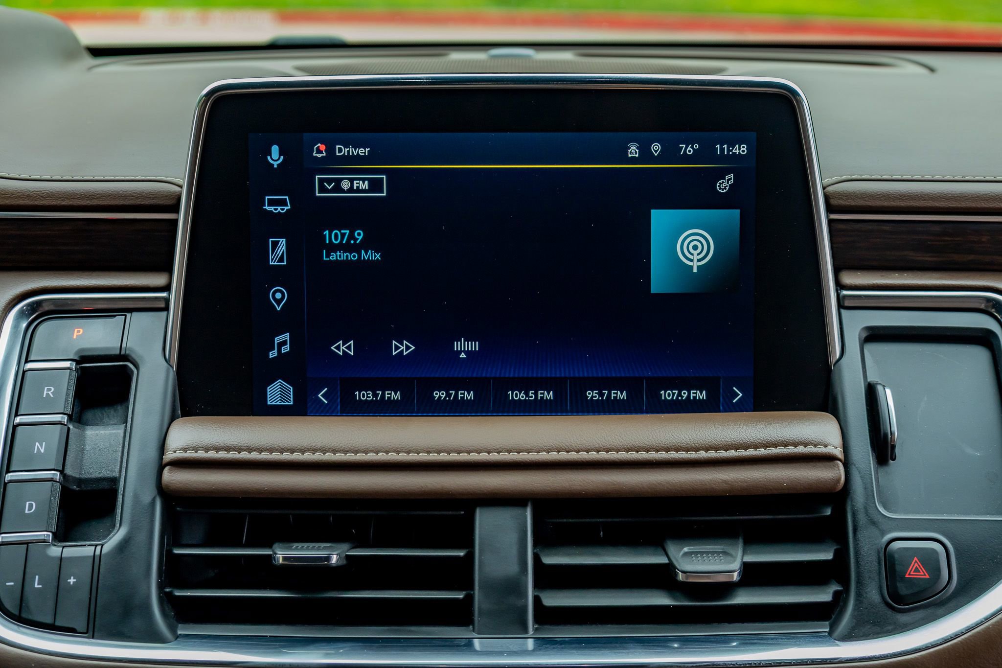 Used 2024 Chevrolet Suburban High Country image 25