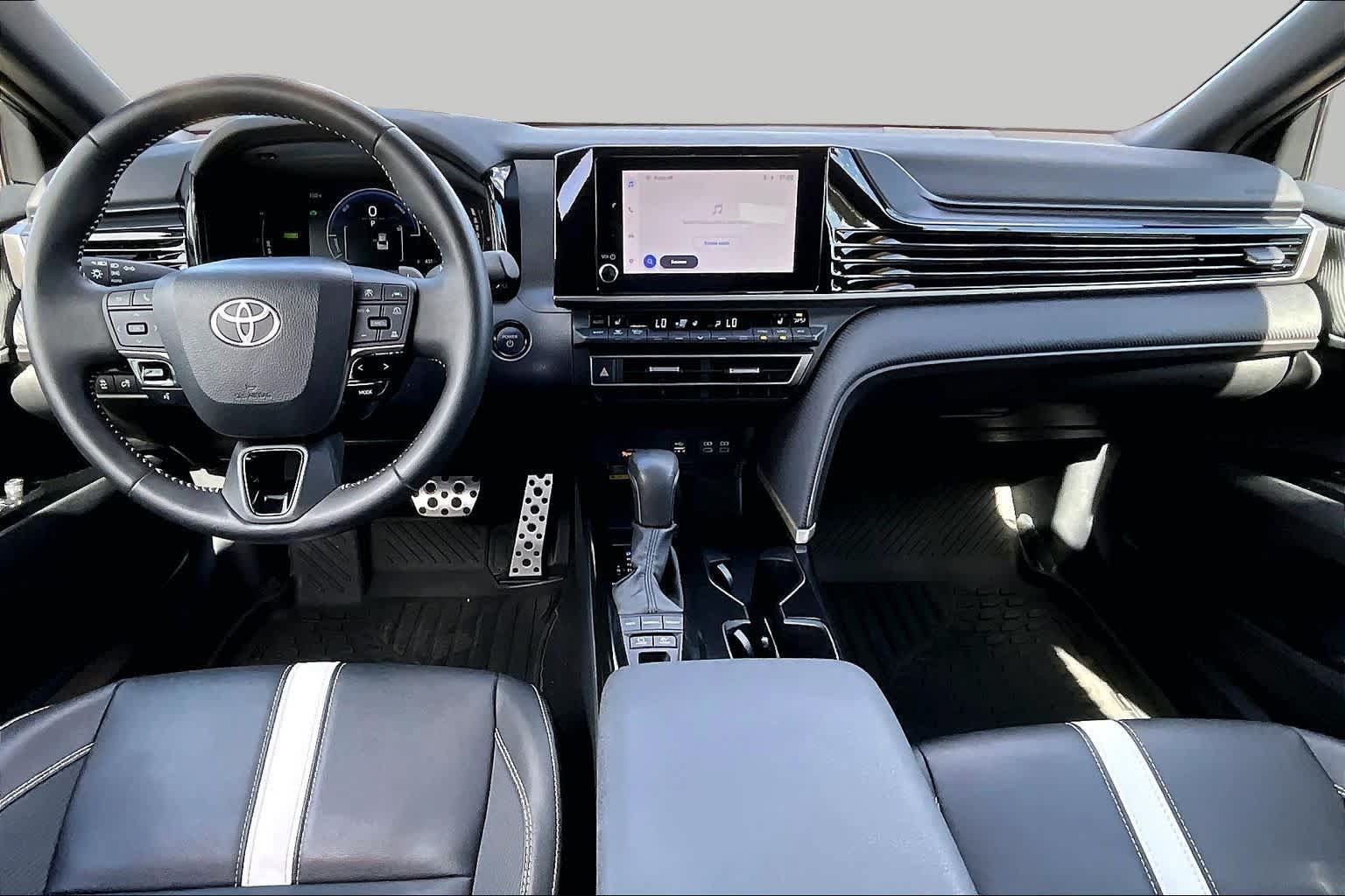 Certified 2025 Toyota Camry SE w/ Convenience Package FWD image 15