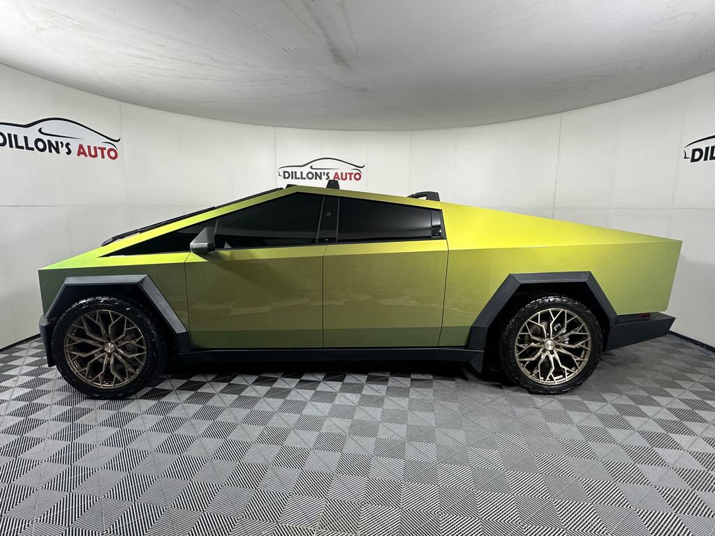 Used 2024 Tesla Cybertruck Cyberbeast AWD/4WD image 5