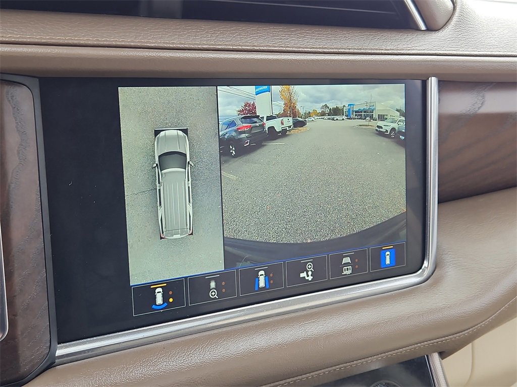 Used 2022 GMC Yukon XL Denali w/ Max Trailering Package image 10