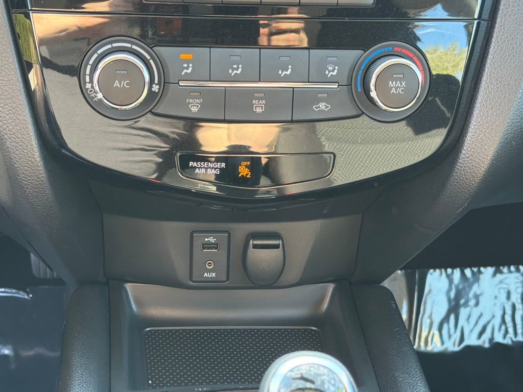 Used 2018 Nissan Rogue Sport S w/ S Appearance Package image 27