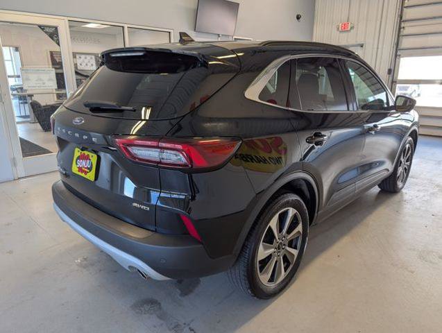 Certified 2024 Ford Escape Platinum AWD/4WD image 5