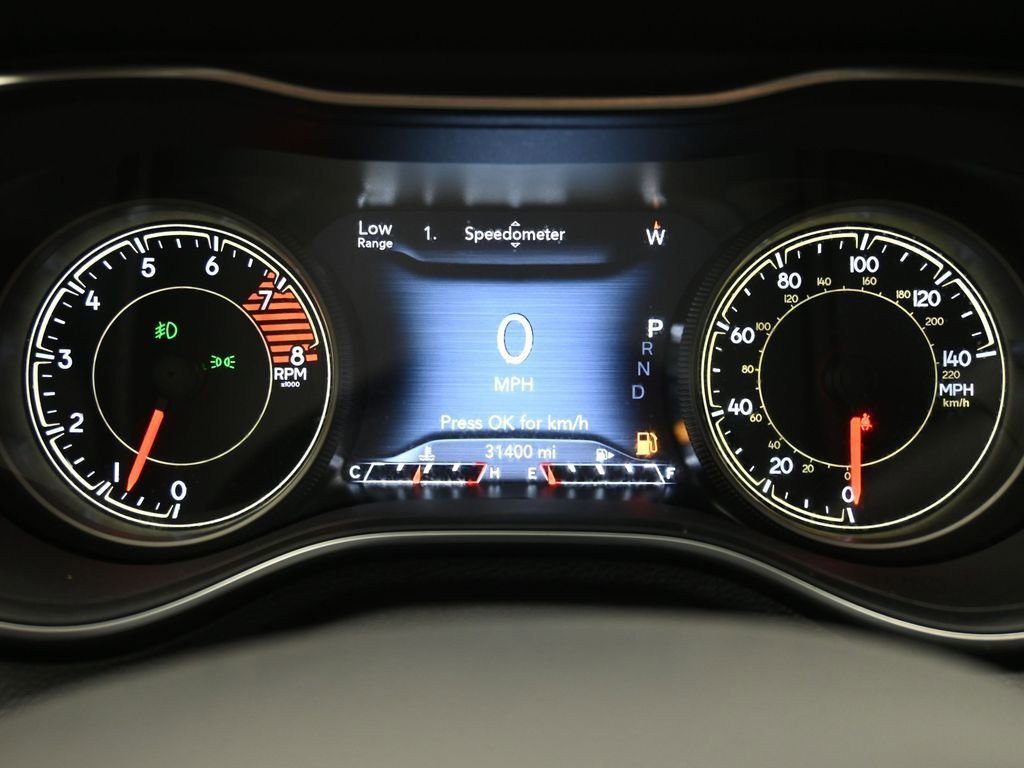 Used 2022 Jeep Cherokee Trailhawk w/ Comfort/Convenience Group image 21