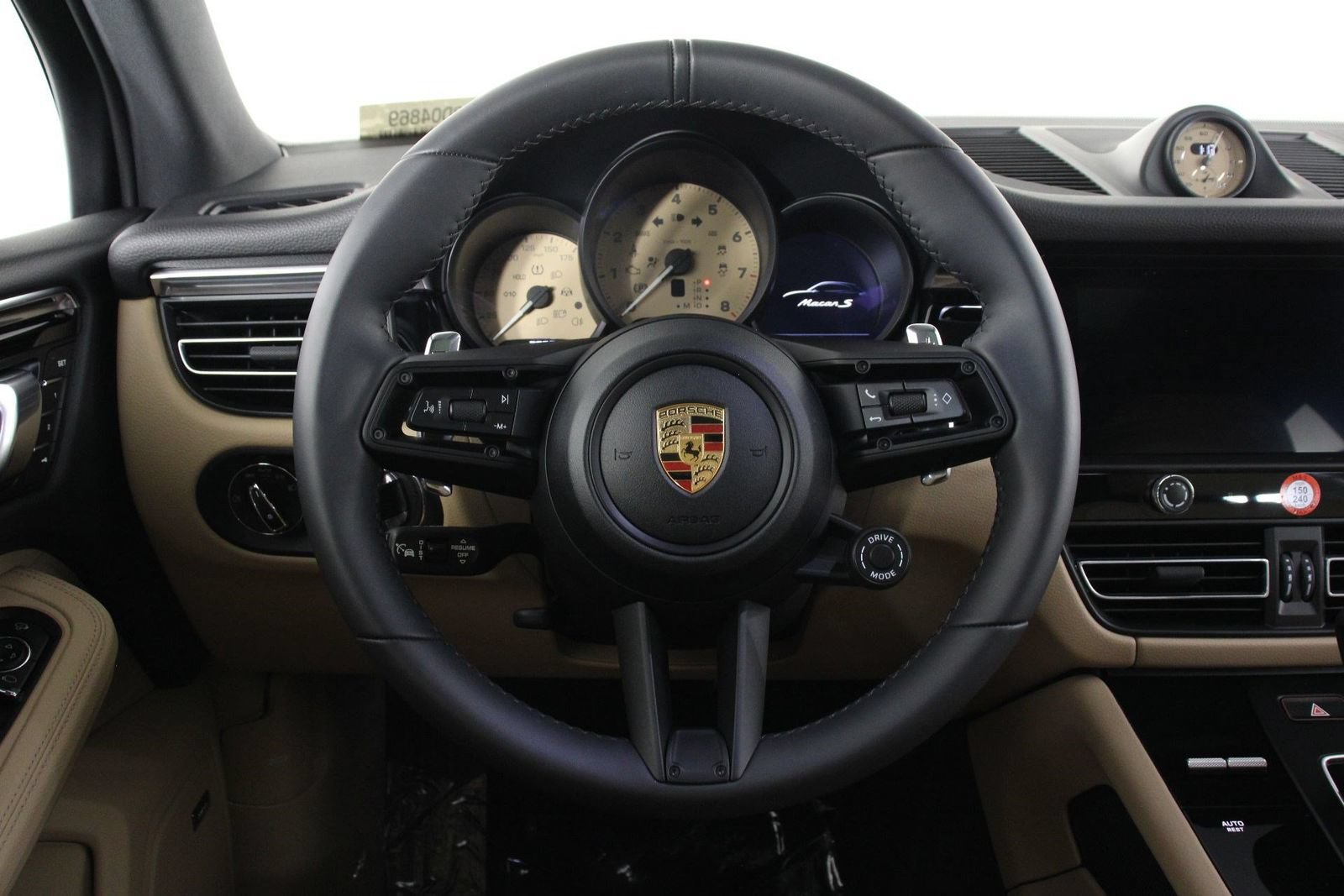 Certified 2026 Porsche Macan S AWD/4WD image 12