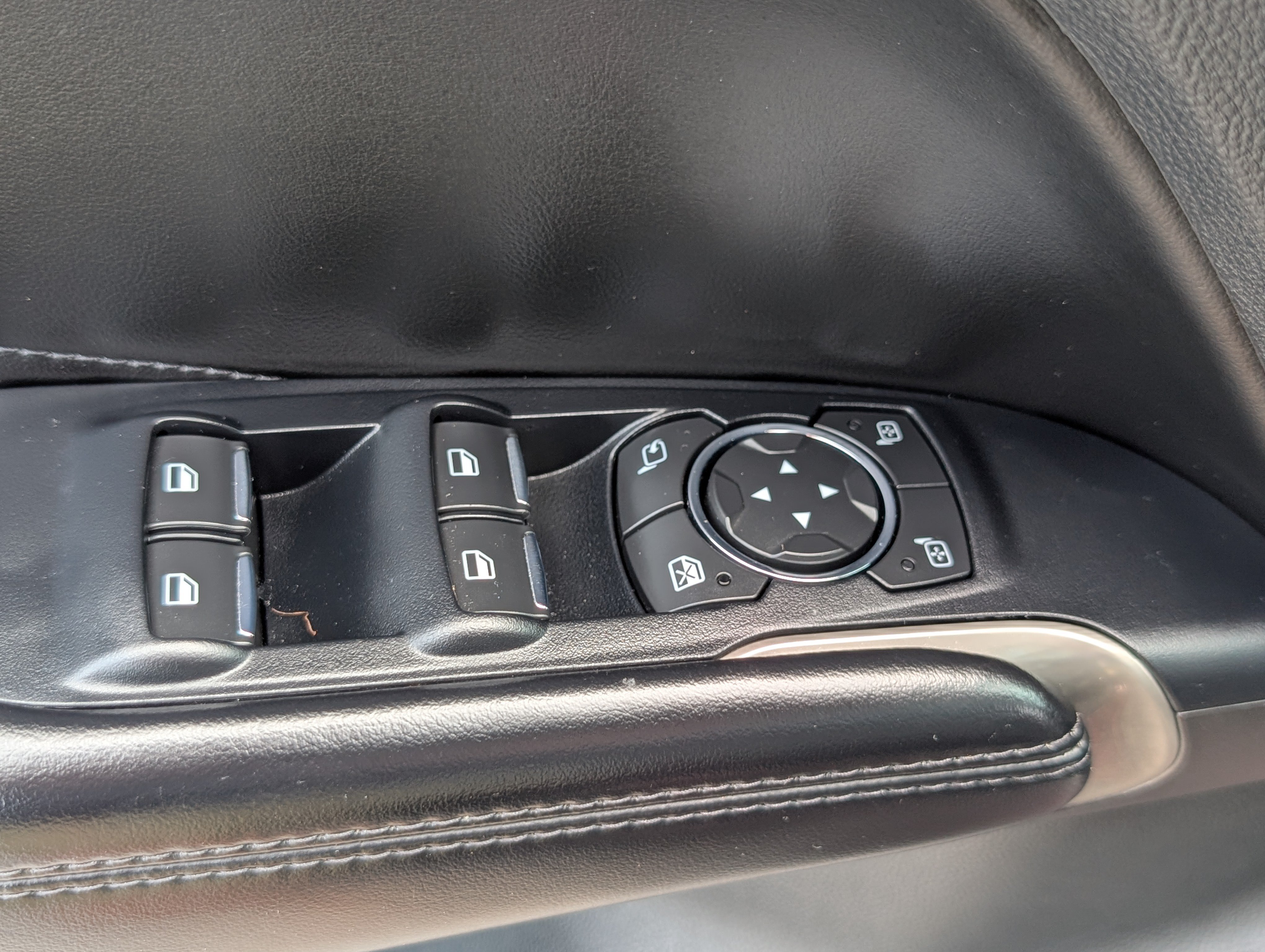 Used 2017 Lincoln MKC Reserve w/ Lincoln MKC Climate Package AWD/4WD image 16