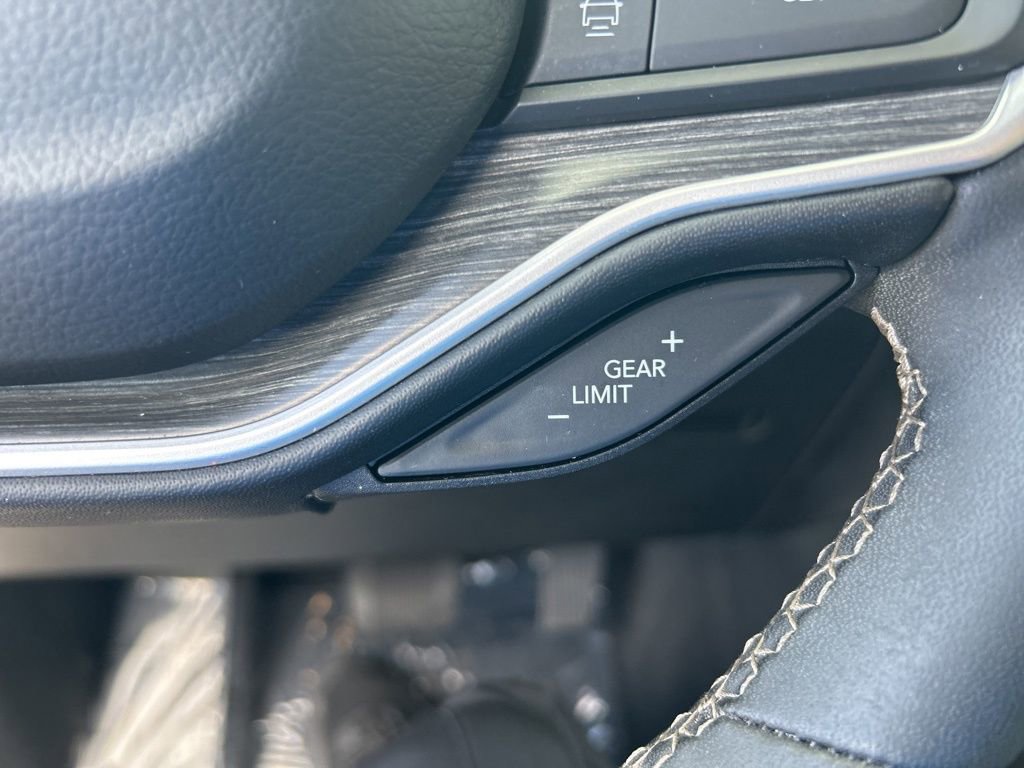 Used 2023 Jeep Wagoneer Series III w/ Preferred Equipment Group image 49