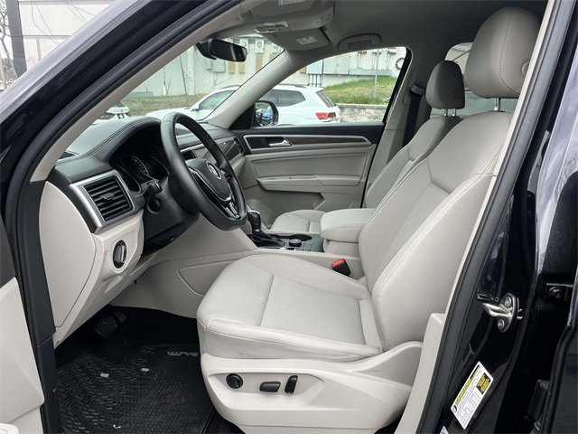 Used 2019 Volkswagen Atlas SE w/ Towing Package image 10