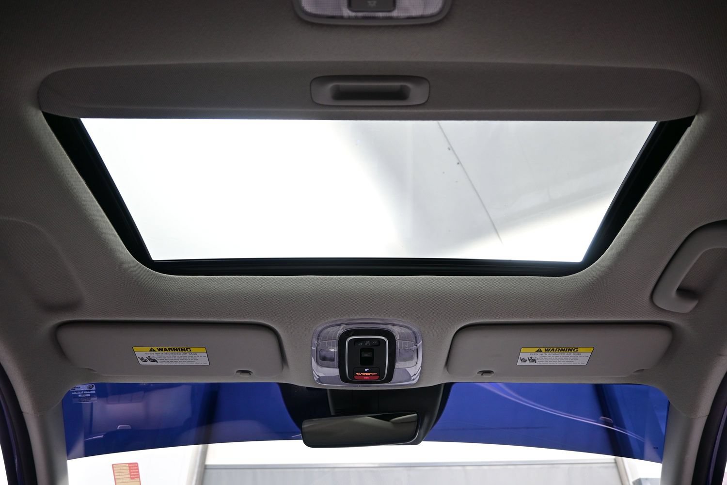 Certified 2025 Hyundai Elantra Limited FWD image 18