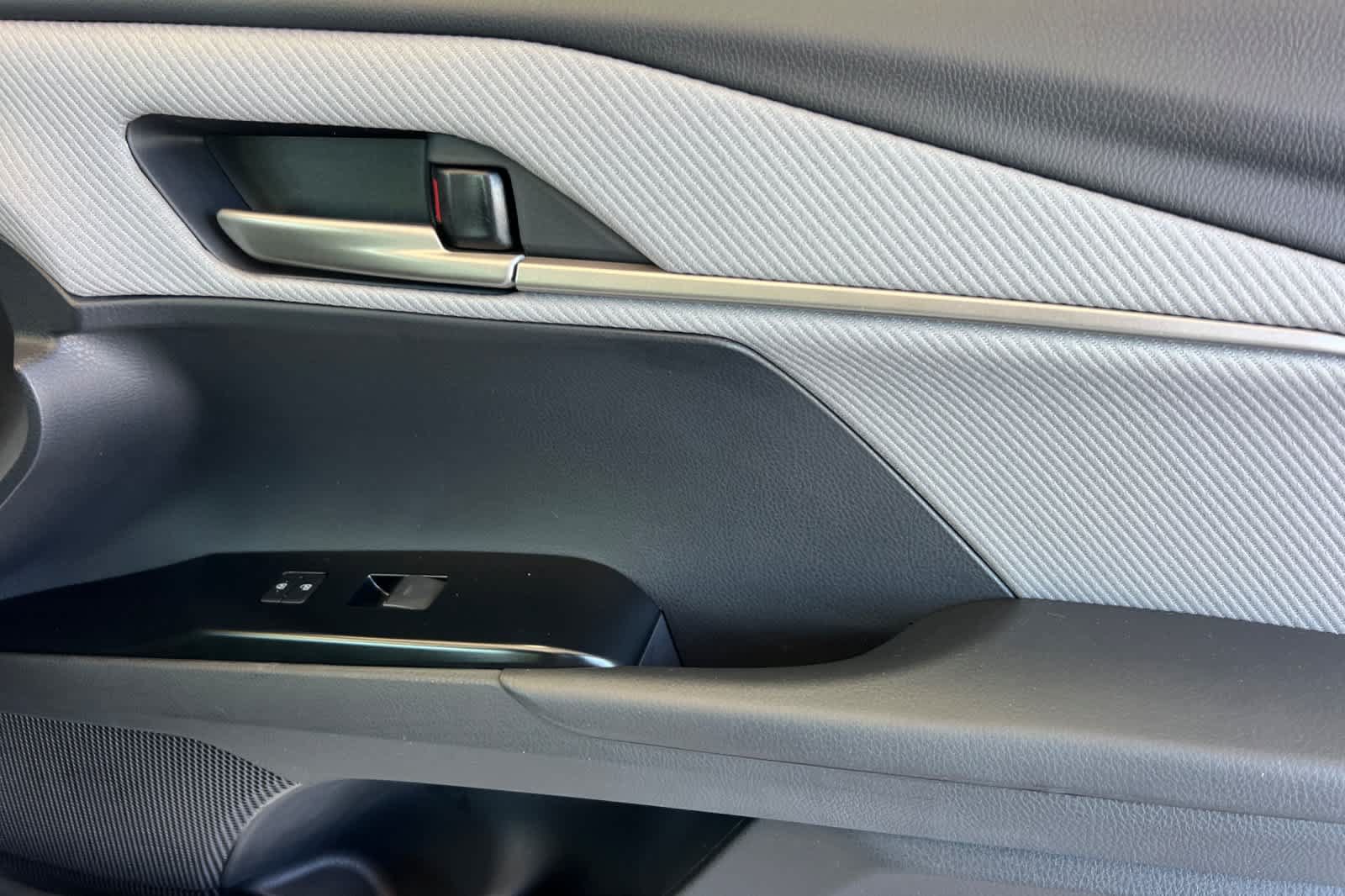New 2026 Toyota Camry SE FWD image 18