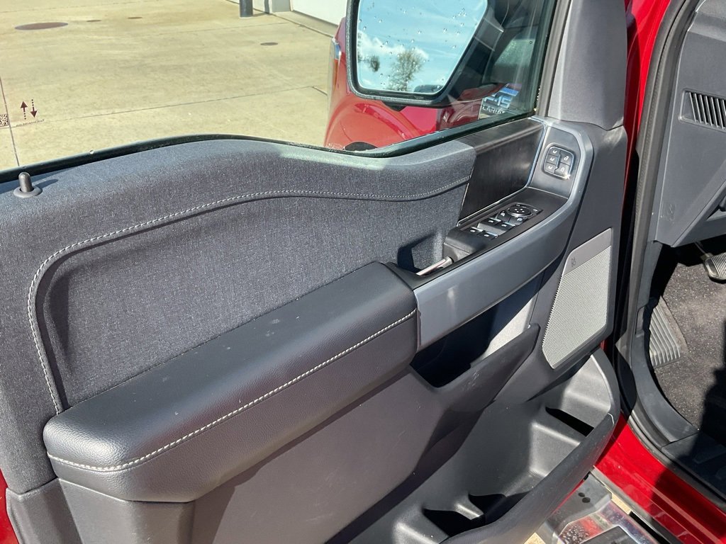 Used 2023 Ford F150 Lariat w/ Equipment Group 502A High image 8