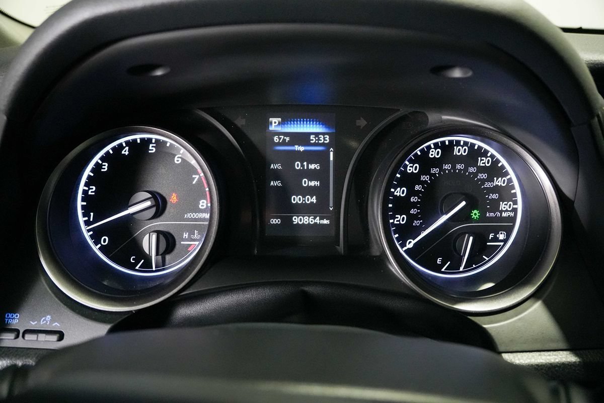 Used 2021 Toyota Camry SE FWD image 15