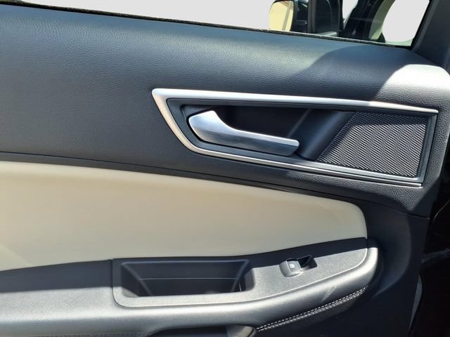 Used 2024 Ford Edge SEL AWD/4WD image 8