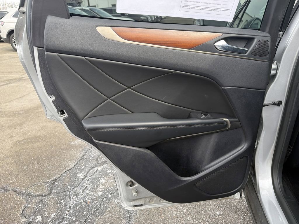 Used 2019 Lincoln MKC Reserve w/ MKC Climate Package image 12