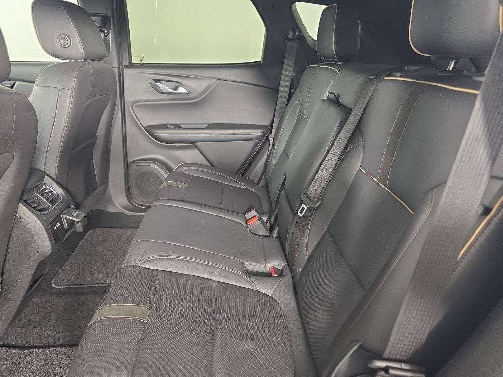Used 2023 Chevrolet Blazer Premier image 30