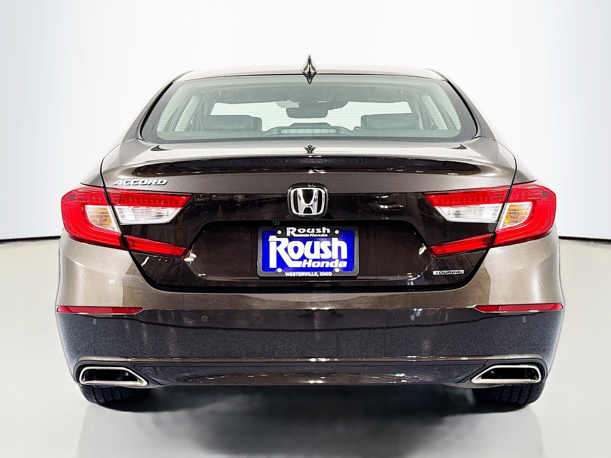Certified 2018 Honda Accord Touring image 6