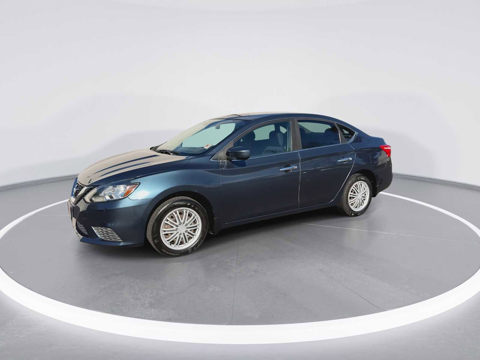 Used 2017 Nissan Sentra SV image 4