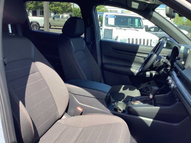 Used 2025 Honda CR-V Sport image 36