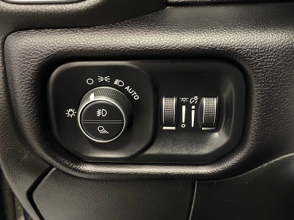 Used 2021 RAM 2500 Laramie AWD/4WD image 18