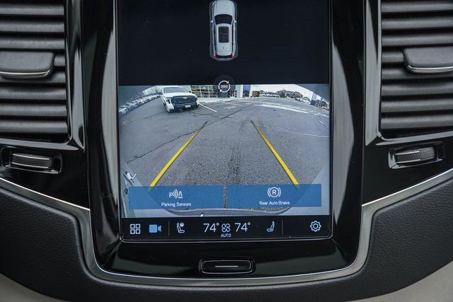 Certified 2023 Volvo XC90 B6 Ultimate w/ Protection Package Premier image 43