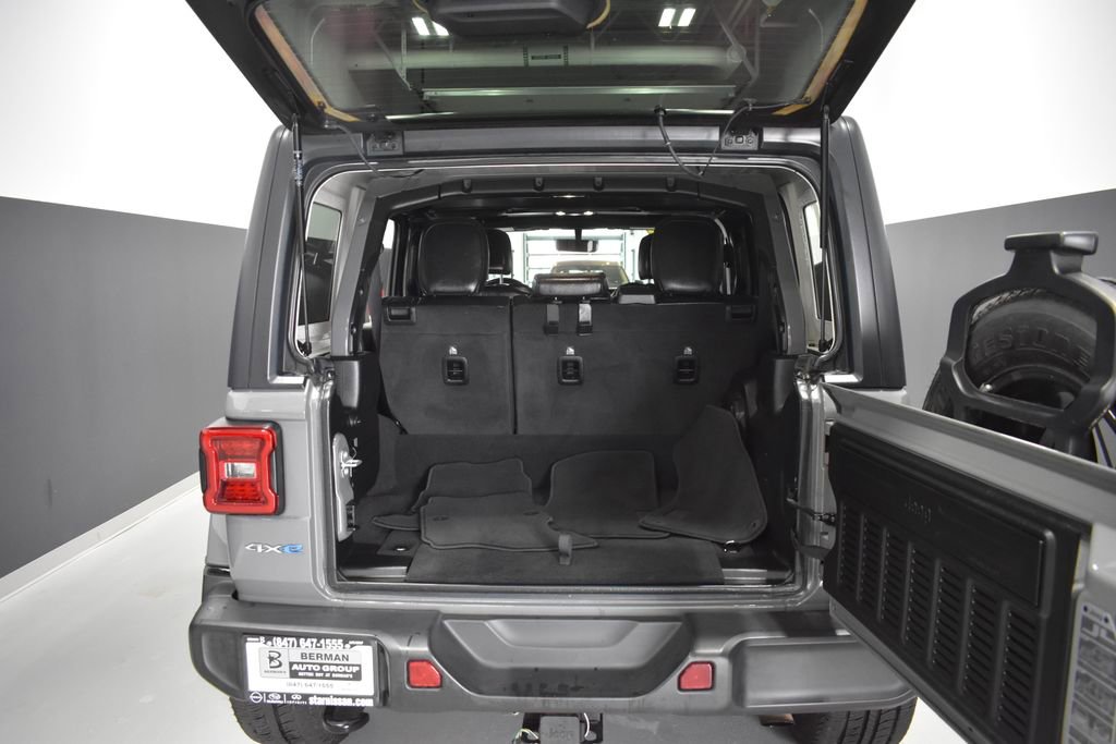 Used 2021 Jeep Wrangler Unlimited Sahara image 36