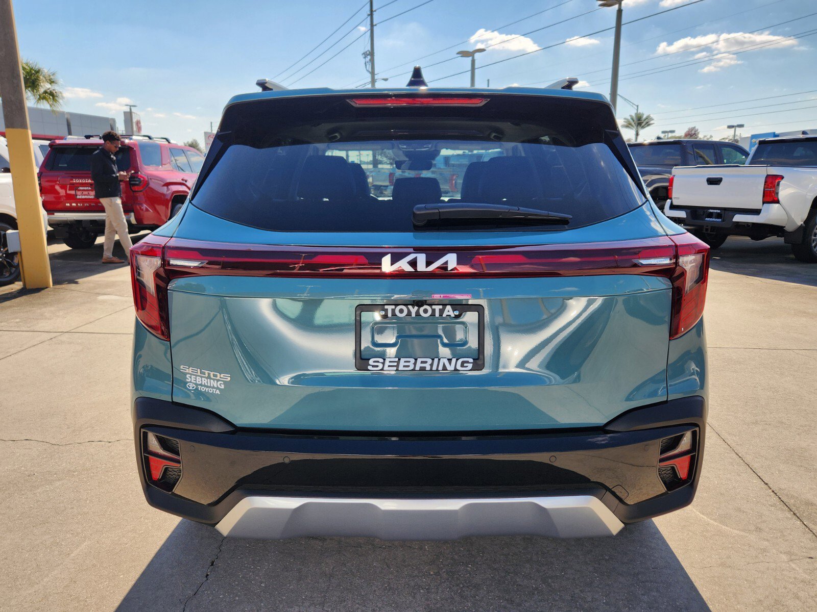 Used 2025 Kia Seltos EX image 8