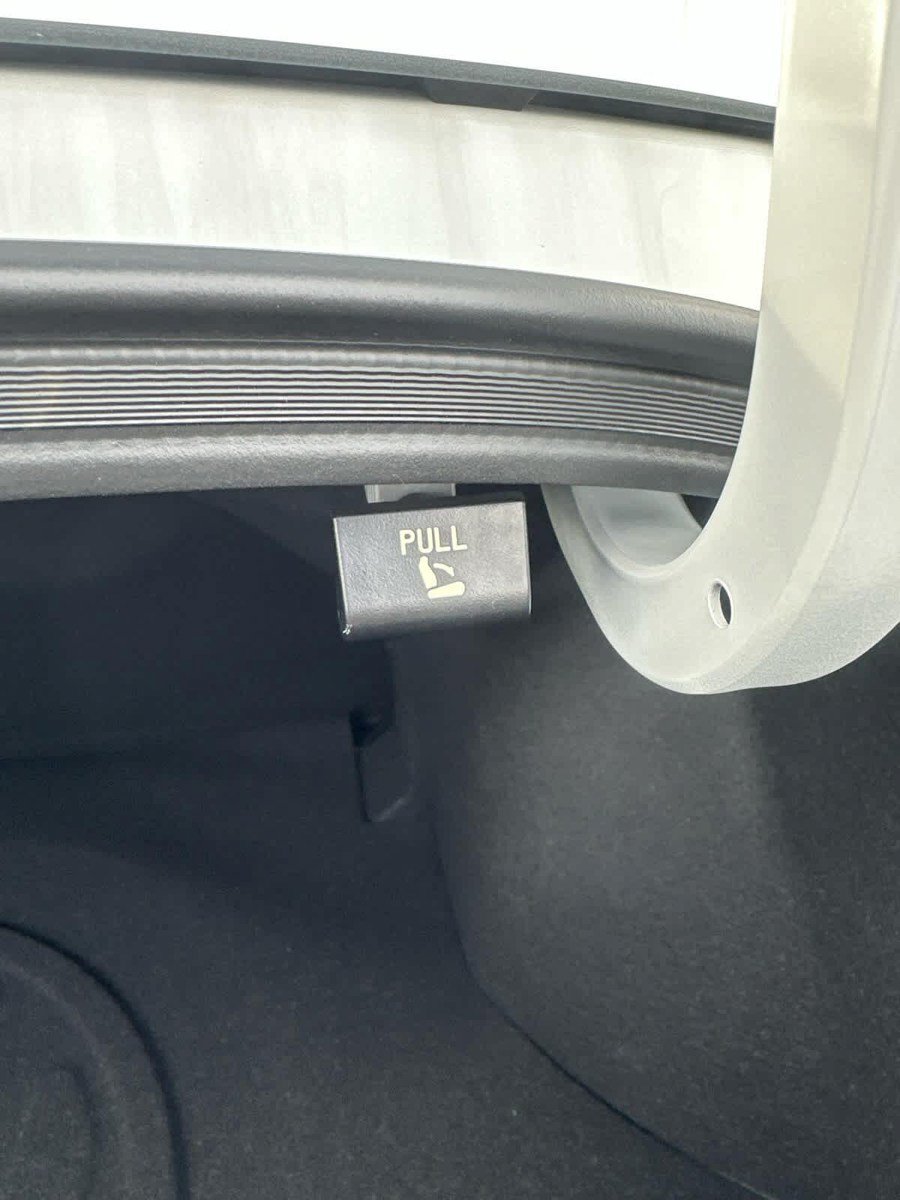 New 2026 Hyundai Elantra SE FWD image 24