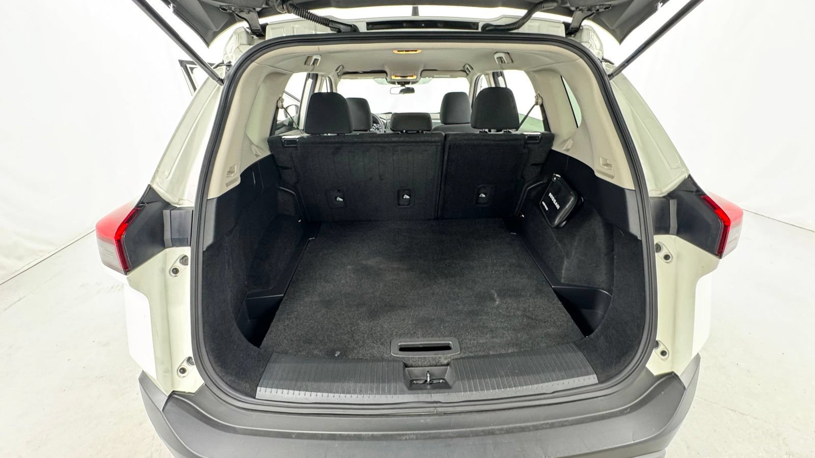 Certified 2023 Nissan Rogue S AWD/4WD image 15