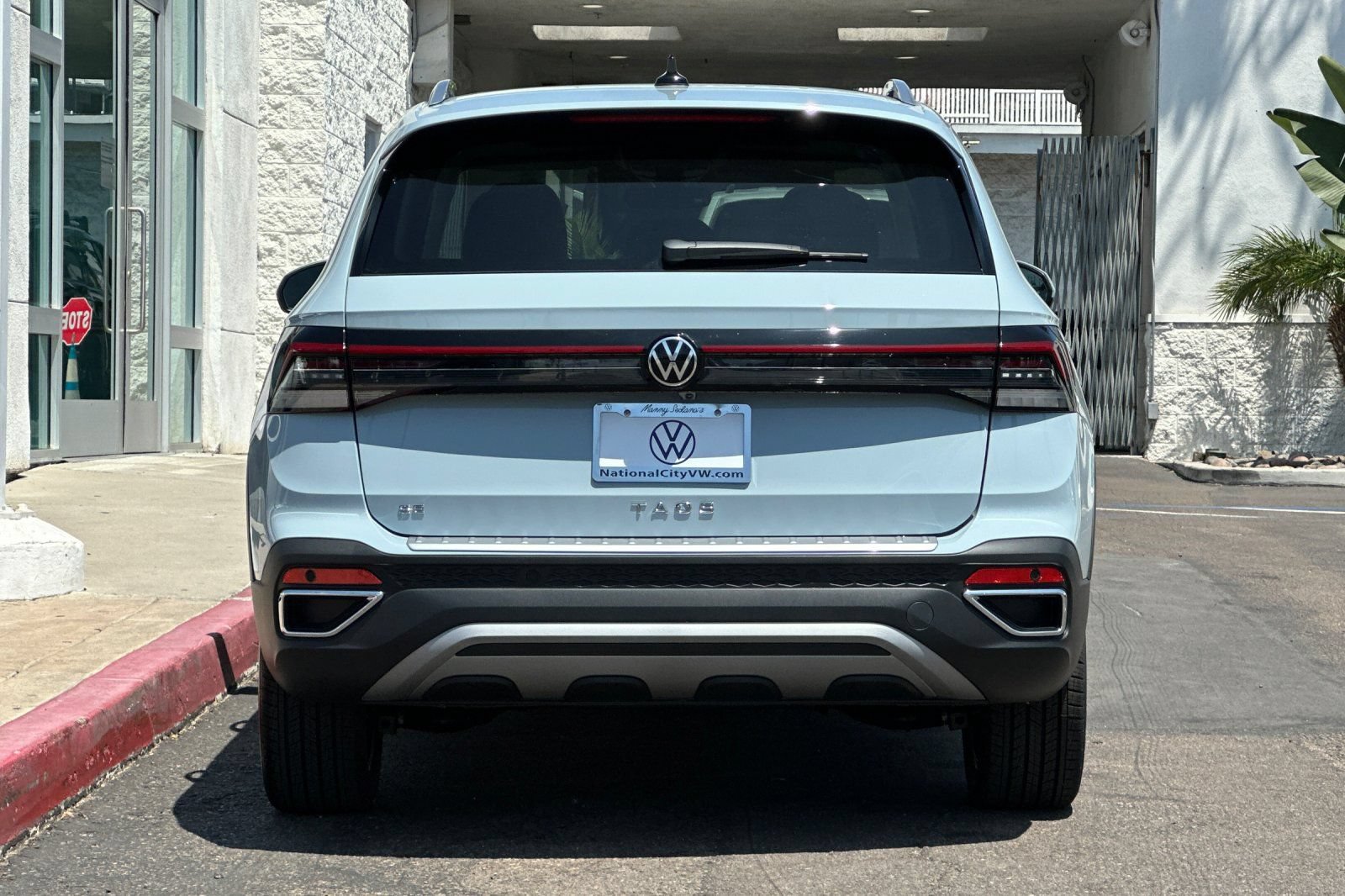 New 2026 Volkswagen Taos SE FWD image 6
