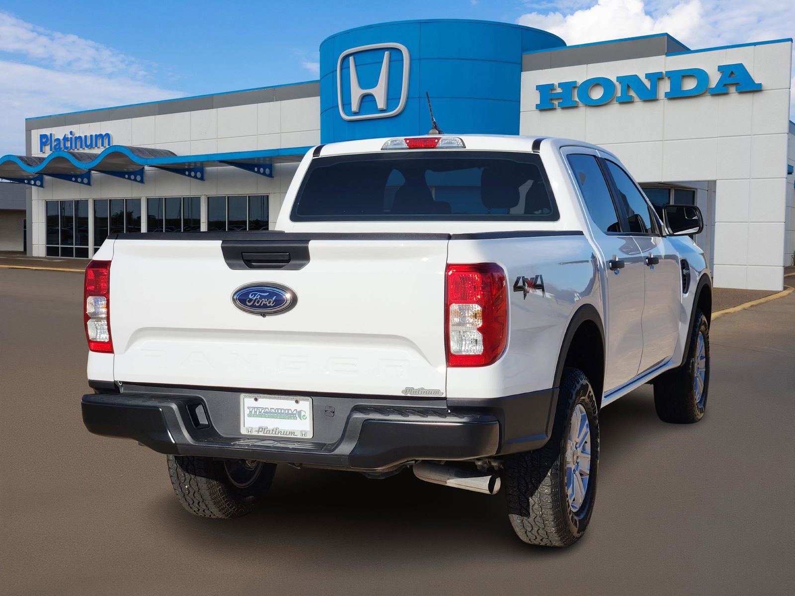 Used 2024 Ford Ranger XL image 4