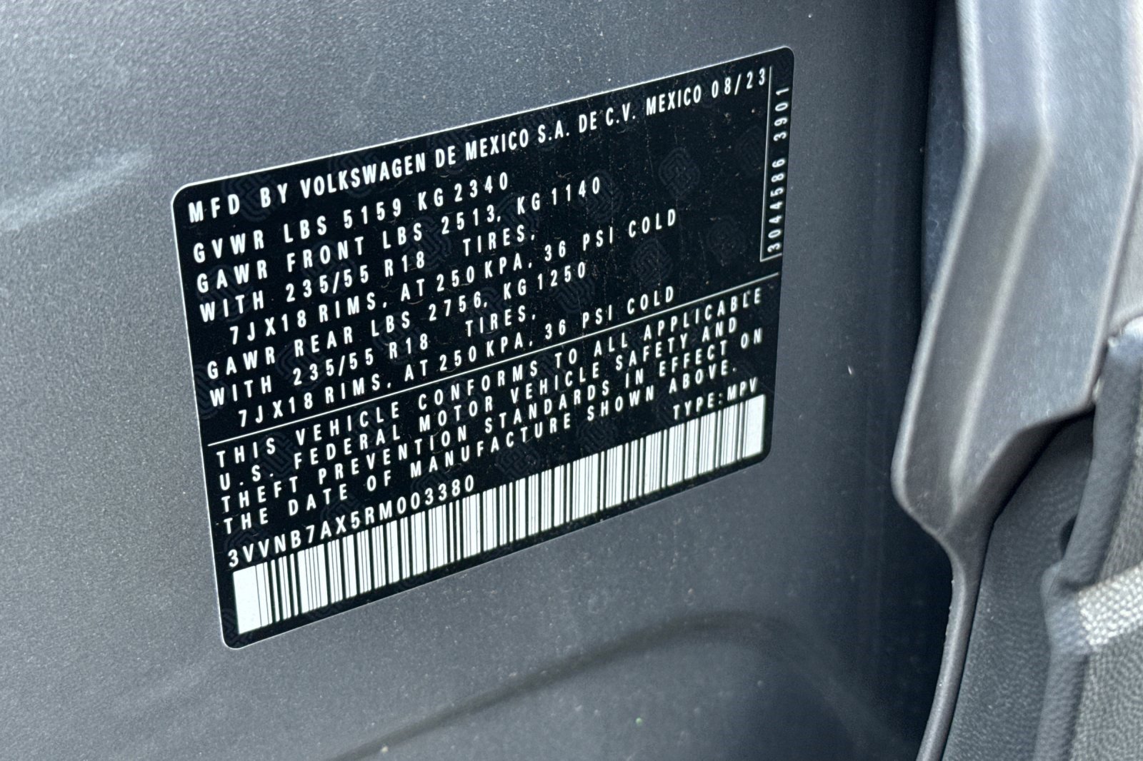 Used 2024 Volkswagen Tiguan SE image 22